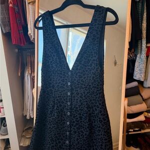 Elegant Black Leopard Print Backless Dress